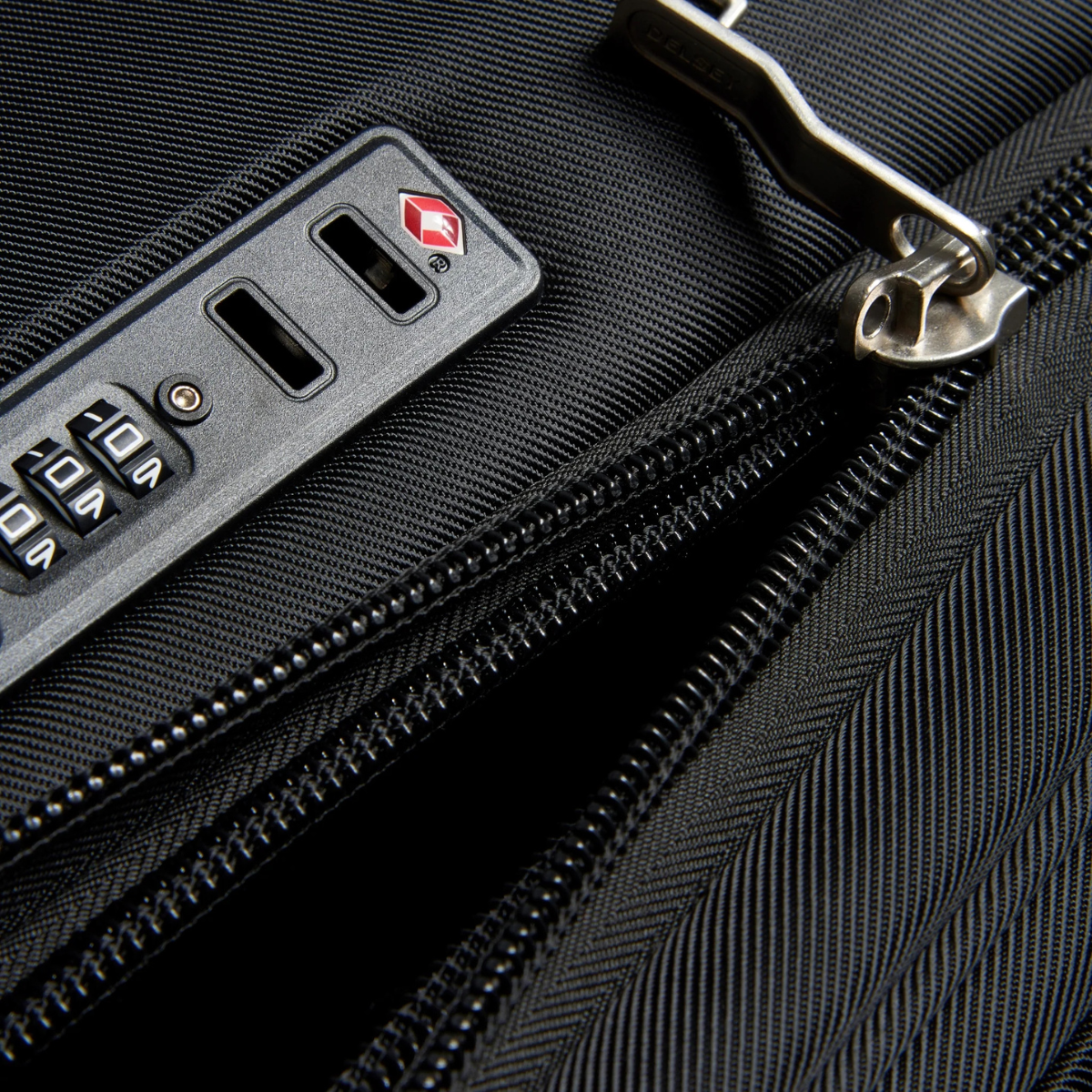 Delsey Sky Max 2.0