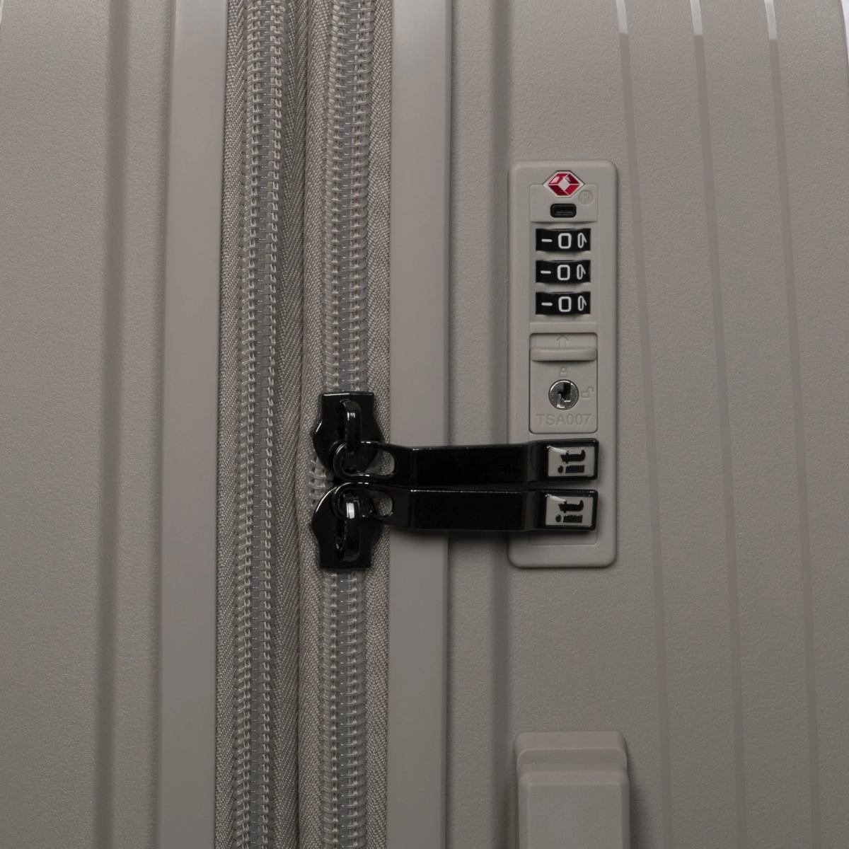 It Luggage Spontaneous