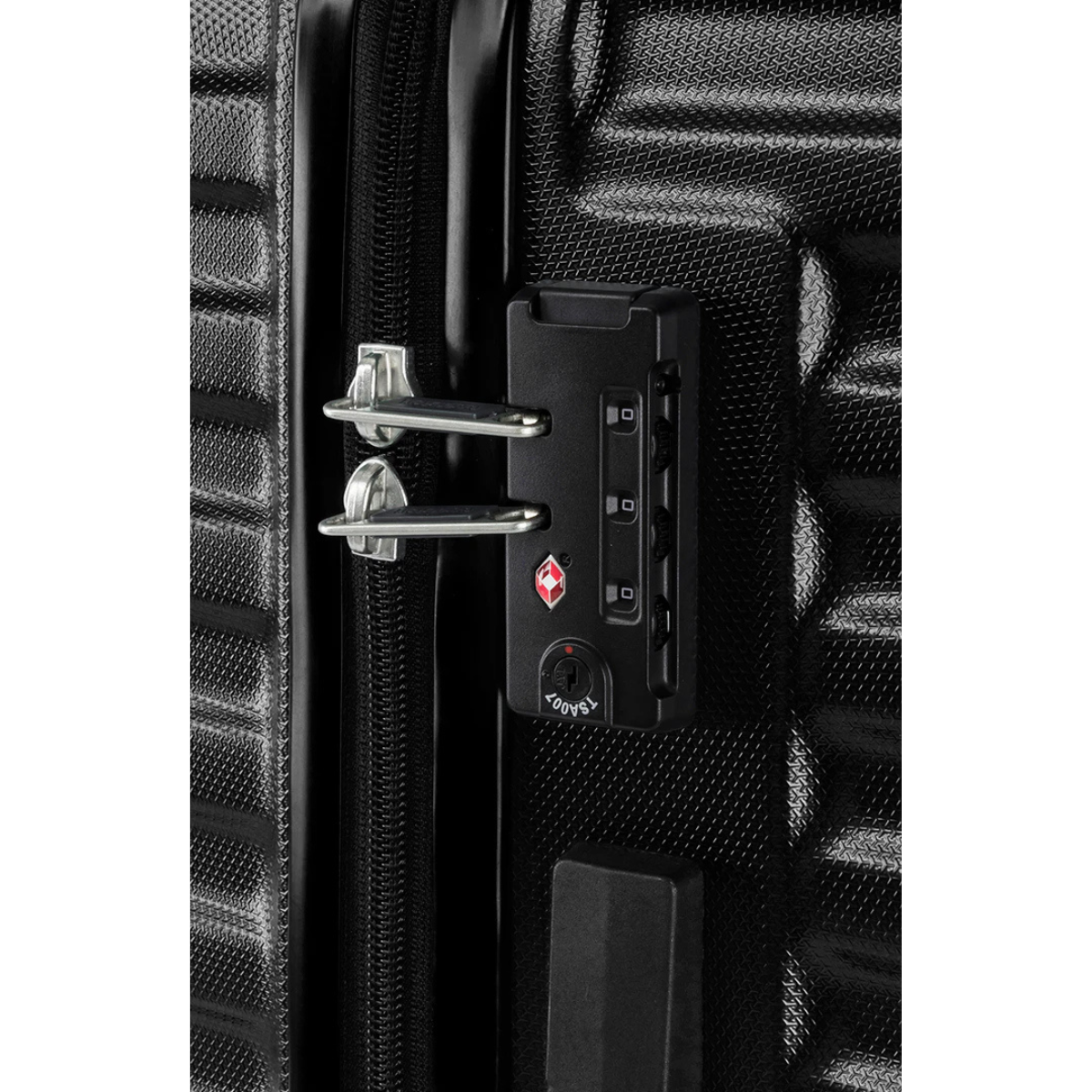 American Tourister Sky Bridge